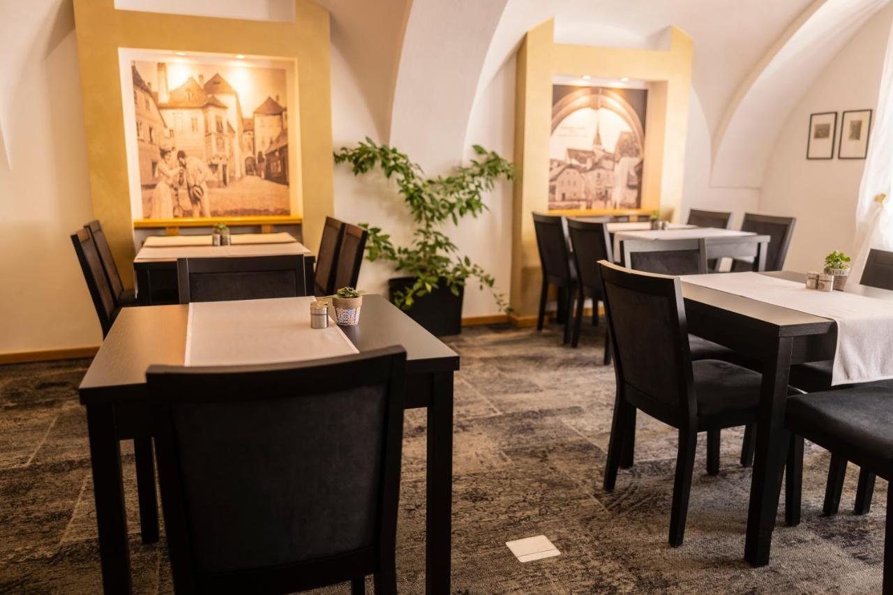 Hotel Bílá Paní Jindřichův Hradec Exteriér fotografie