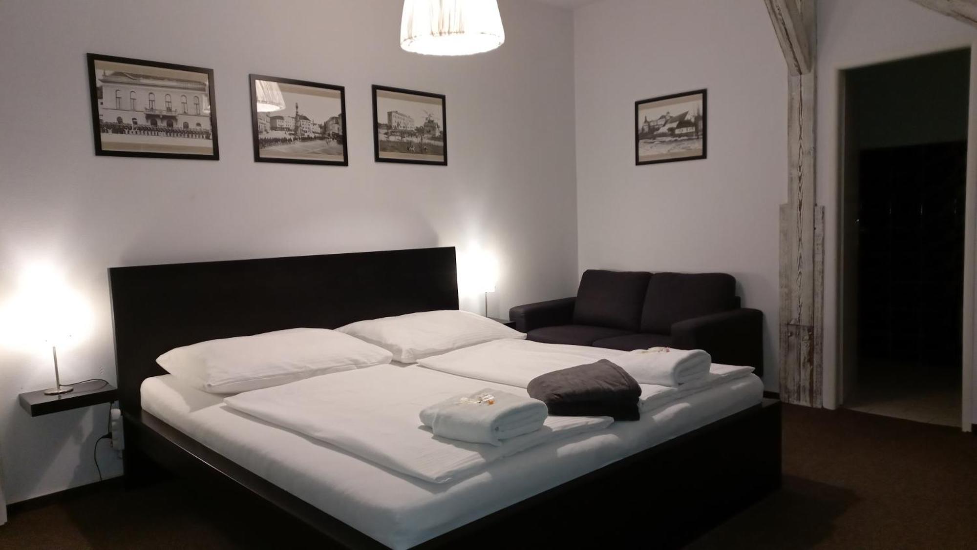 Hotel Bílá Paní Jindřichův Hradec Exteriér fotografie